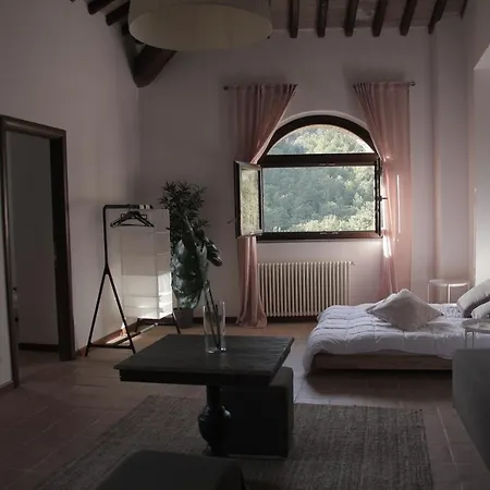 Ξενοδοχείο με διαμερίσματα Il Castello Di Campolongo 4*