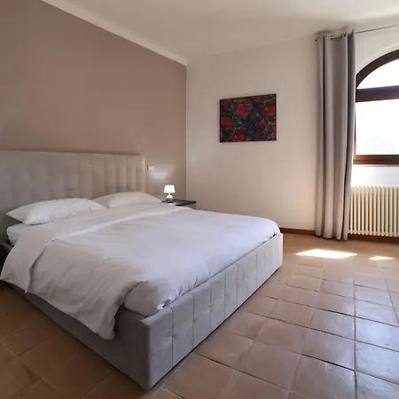 Ht Castello Di Campolongo Apartahotel Valfabbrica