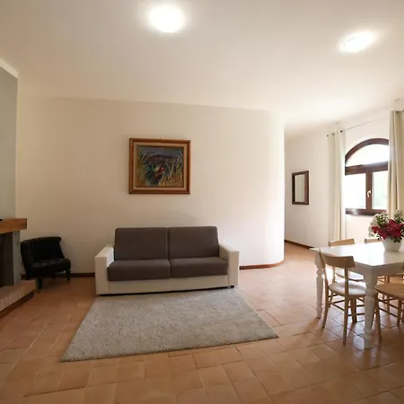 Il Castello Di Campolongo * Valfabbrica
