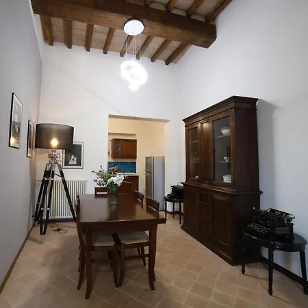 Ht Castello Di Campolongo * Valfabbrica