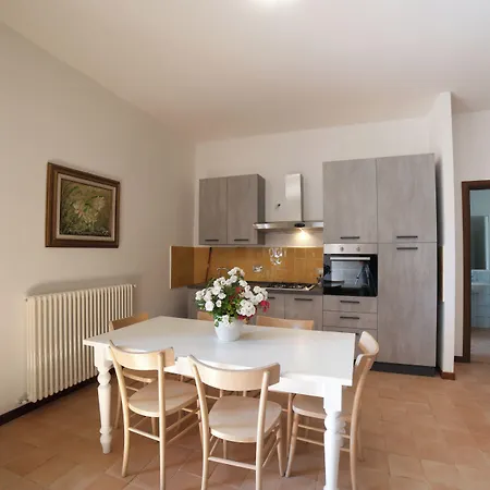 Il Castello Di Campolongo アパートホテル