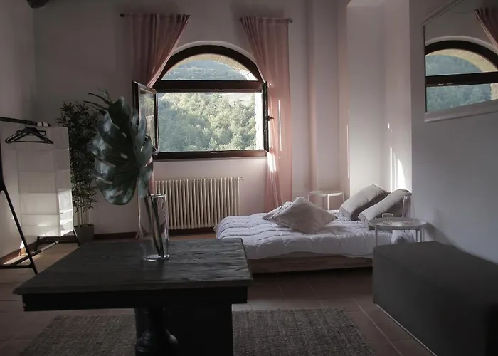 Ξενοδοχείο με διαμερίσματα Il Castello Di Campolongo Valfabbrica