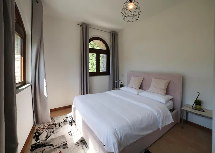 Il Castello Di Campolongo Aparthotel 4*